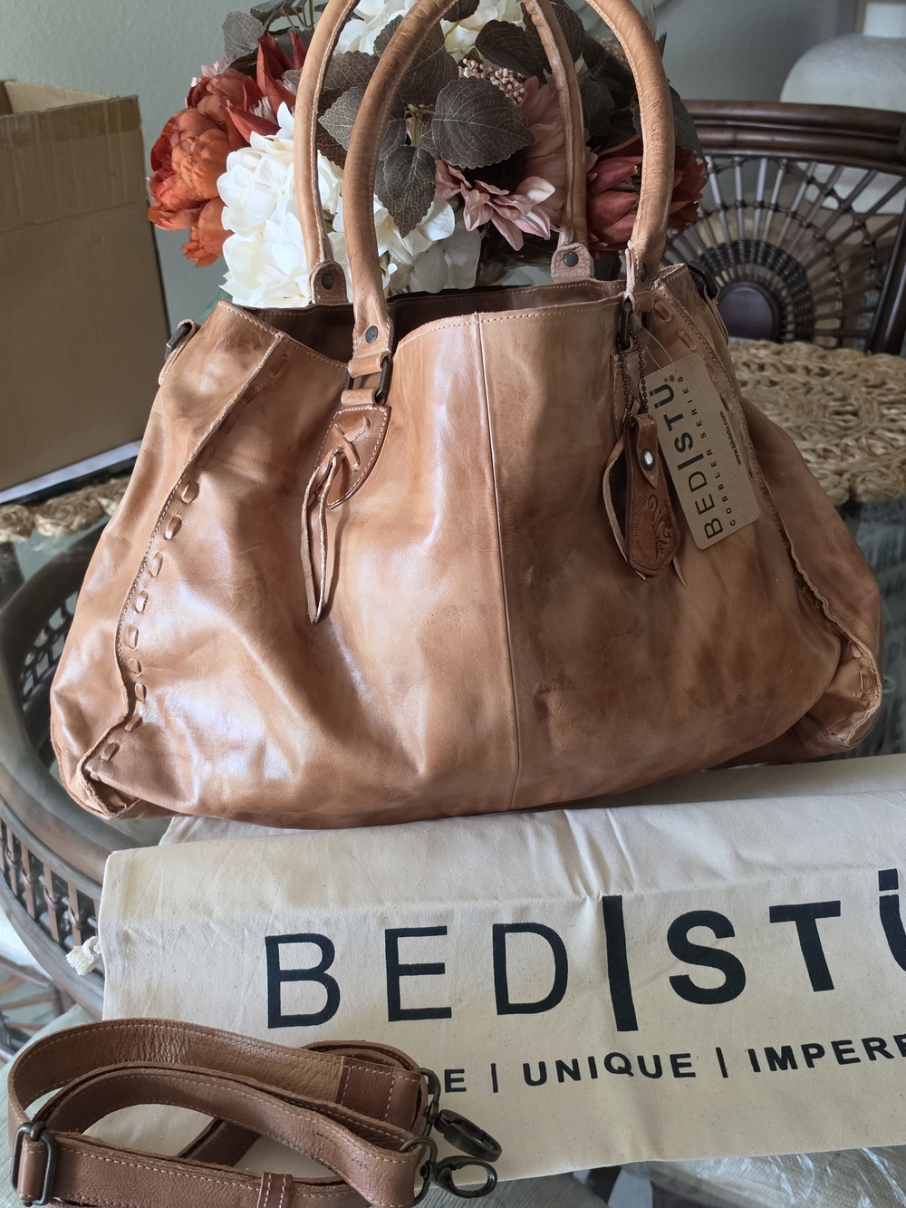 Bed|Stu Distressed Tan Leather Tote Handbag